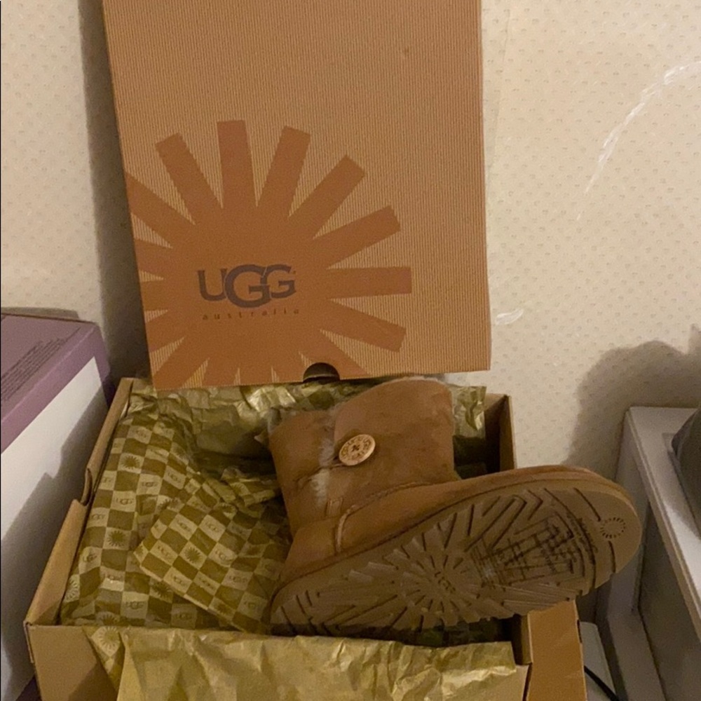 Brand new camel color Ugg boots